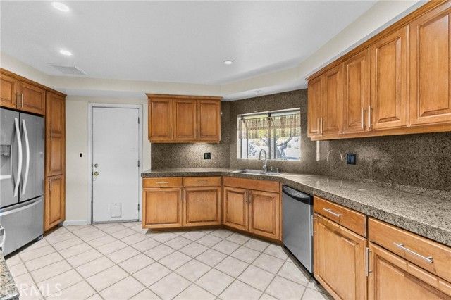 11585 Manana Drive, Morongo Valley, CA 92256