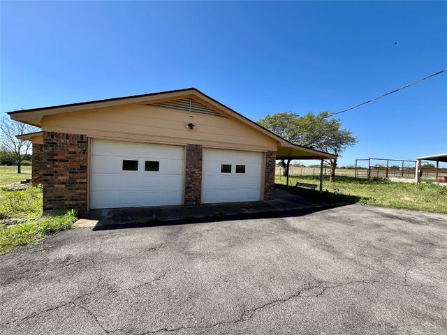 377a County Road 3244, Hico, TX 76457