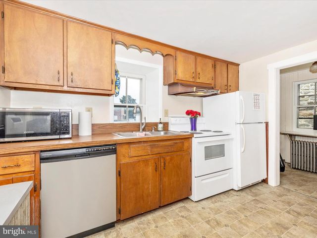 18-20 WATER ST, Thurmont, MD 21788