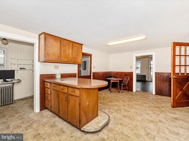 18-20 WATER ST, Thurmont, MD 21788