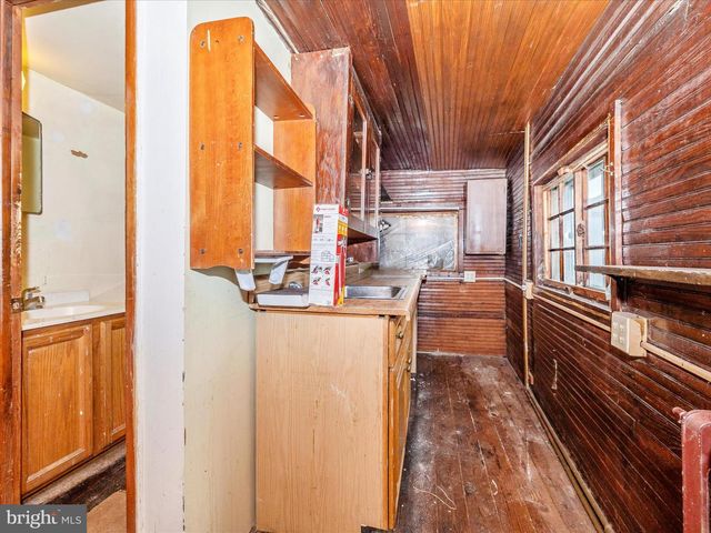 18-20 WATER ST, Thurmont, MD 21788