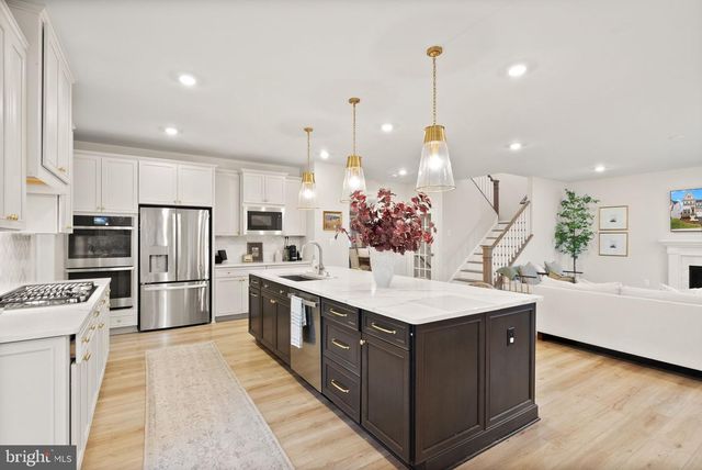 19415 COTHECHNEY PL, Leesburg, VA 20175