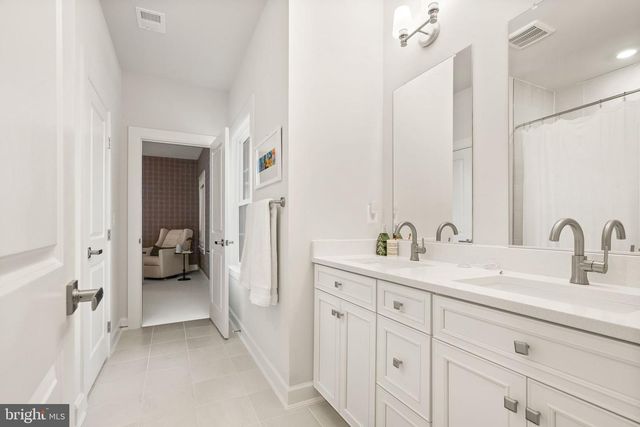 19415 COTHECHNEY PL, Leesburg, VA 20175