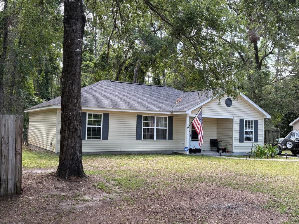 Image 2 of property listing at 29 CHIPPEWA ROAD, Crawfordville, FL 32327