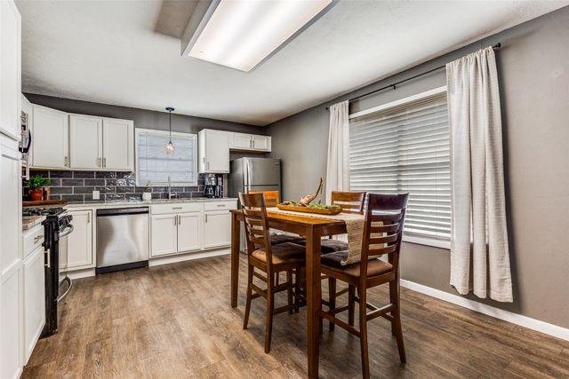 758 E Jefferson Street, Van Alstyne, TX 75495