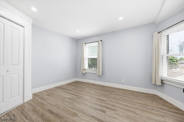24 Kingsley St, West Orange Twp., NJ 07052