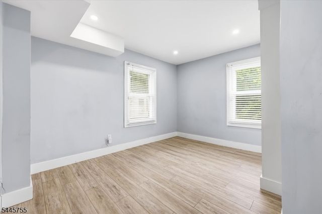 24 Kingsley St, West Orange Twp., NJ 07052
