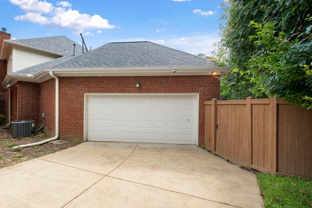 1918 ELZEY AVE, Memphis, TN 38104