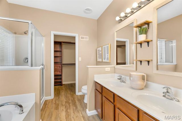 801 Sunflower Manor, O'fallon, MO 63368
