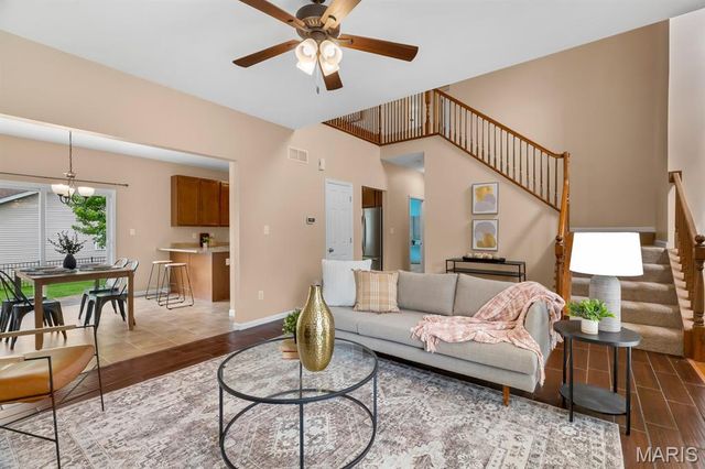 801 Sunflower Manor, O'fallon, MO 63368