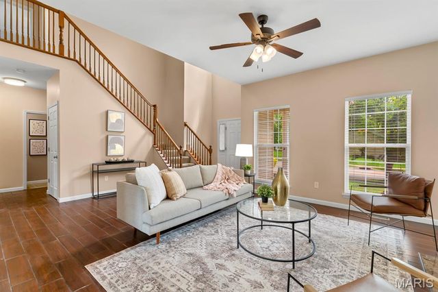 801 Sunflower Manor, O'fallon, MO 63368