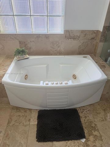 1455 Ocean Dr 1211, Miami Beach, FL 33139