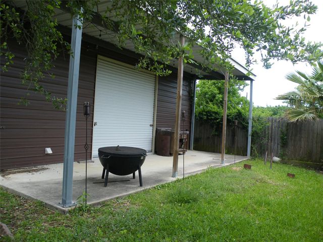 729 17th Street, Dickinson, TX 77539