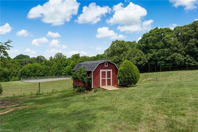 411 Vintage Road, Eden, NC 27288