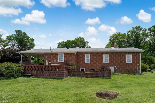 411 Vintage Road, Eden, NC 27288