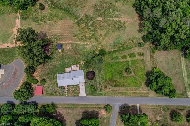 411 Vintage Road, Eden, NC 27288