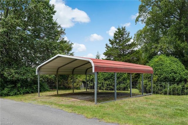 411 Vintage Road, Eden, NC 27288