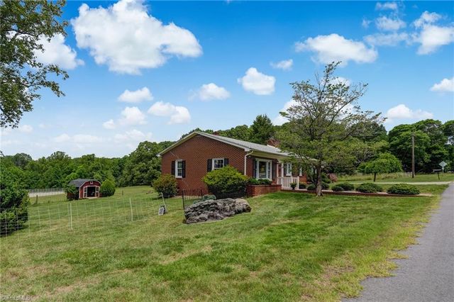 411 Vintage Road, Eden, NC 27288