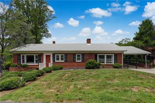 411 Vintage Road, Eden, NC 27288