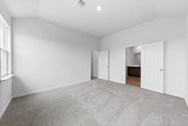 945 Cawthorne Trail, Fort Worth, TX 76108
