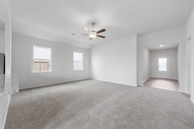 945 Cawthorne Trail, Fort Worth, TX 76108