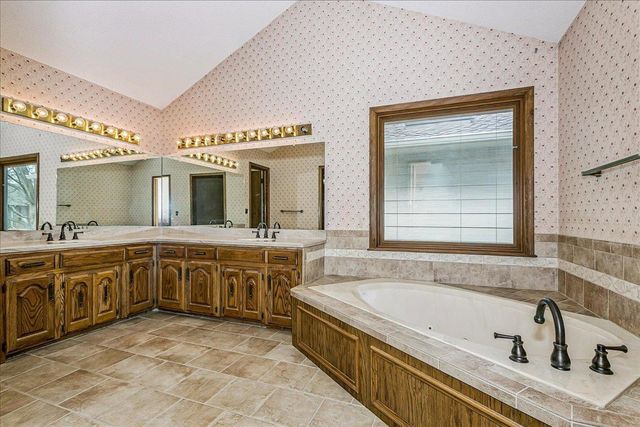 1311 N Cardington St, Wichita, KS 67212