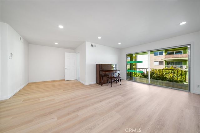 1301 S Atlantic Boulevard 301A, Monterey Park, CA 91754