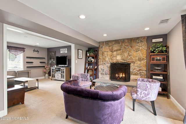 11 Stratford Drive, Manalapan, NJ 07726