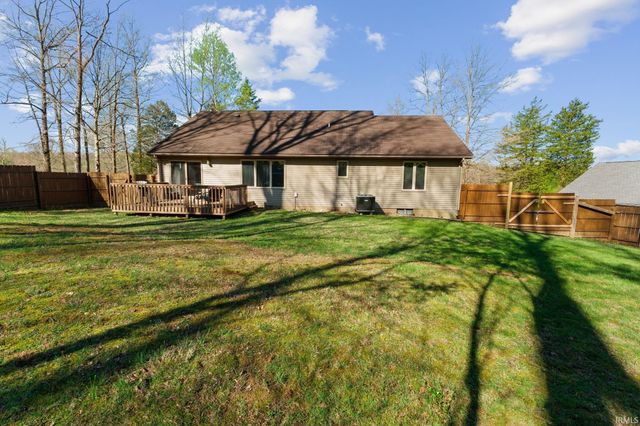 120 Shakers Way, North Vernon, IN 47265