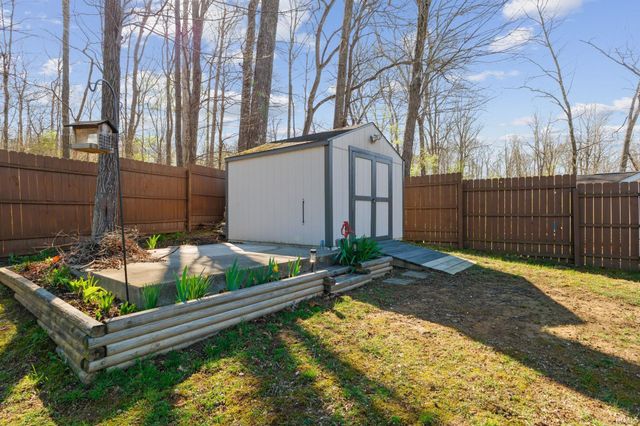 120 Shakers Way, North Vernon, IN 47265