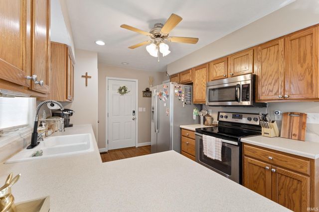 120 Shakers Way, North Vernon, IN 47265