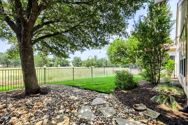 310 Crockett LOOP, Georgetown, TX 78633