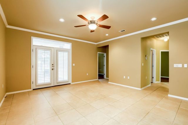 310 Crockett LOOP, Georgetown, TX 78633