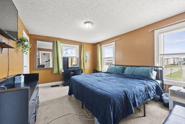 2127 Leonard Avenue, Columbus, OH 43219