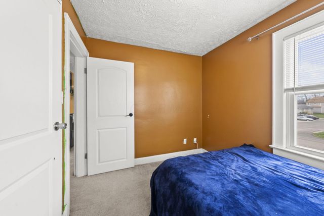 2127 Leonard Avenue, Columbus, OH 43219