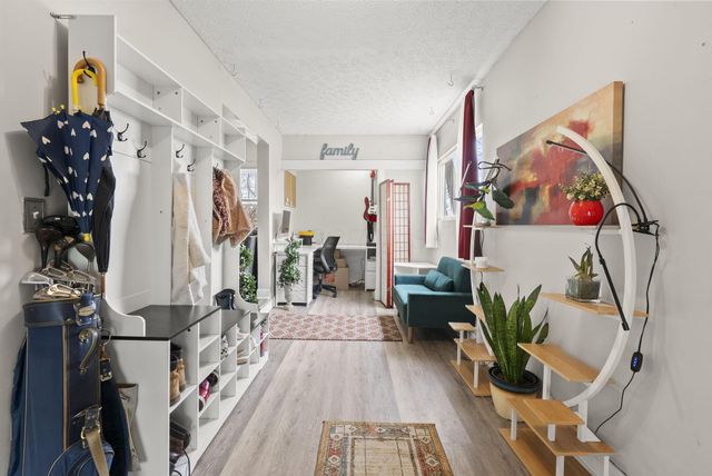 2127 Leonard Avenue, Columbus, OH 43219