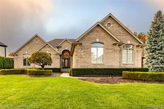 52221 Chickadee, Shelby Twp, MI 48315