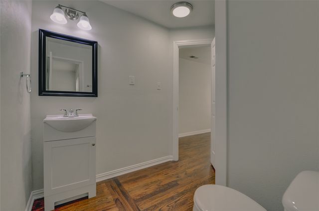 1100 Wade Hampton Street, Benbrook, TX 76126
