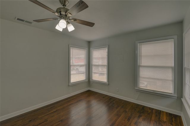 1100 Wade Hampton Street, Benbrook, TX 76126