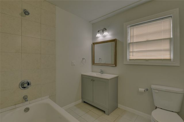 1100 Wade Hampton Street, Benbrook, TX 76126