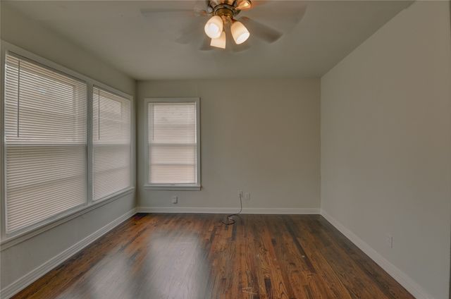 1100 Wade Hampton Street, Benbrook, TX 76126
