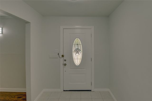 1100 Wade Hampton Street, Benbrook, TX 76126