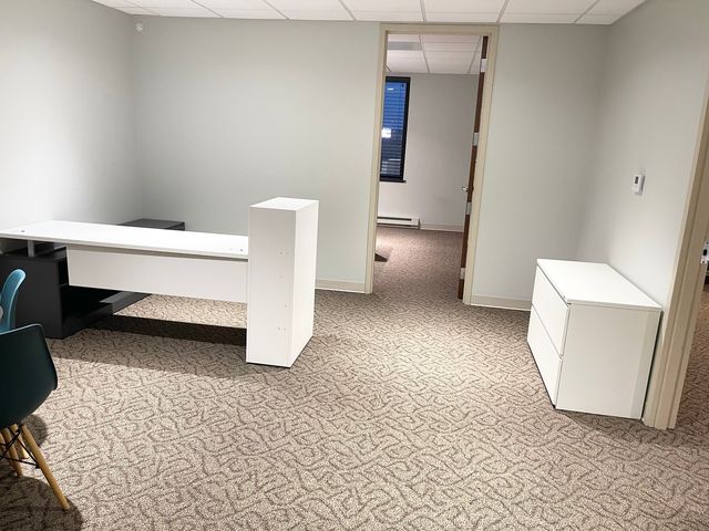 10700 W HIGGINS Road 220, Rosemont, IL 60018