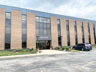 10700 W HIGGINS Road 220, Rosemont, IL 60018