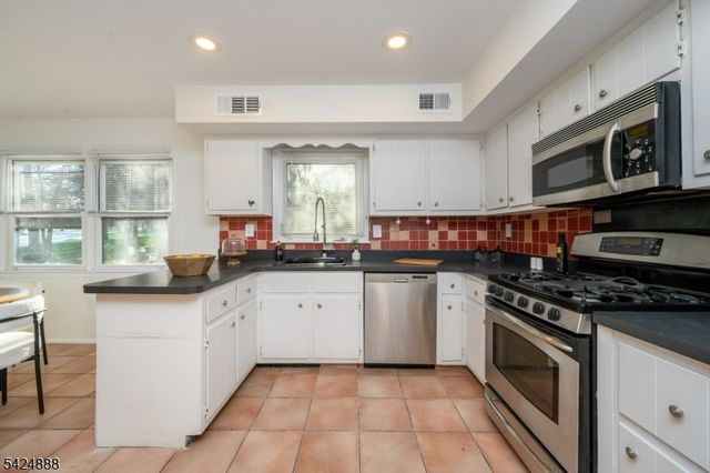 333 River Rd, Branchburg Twp., NJ 08876