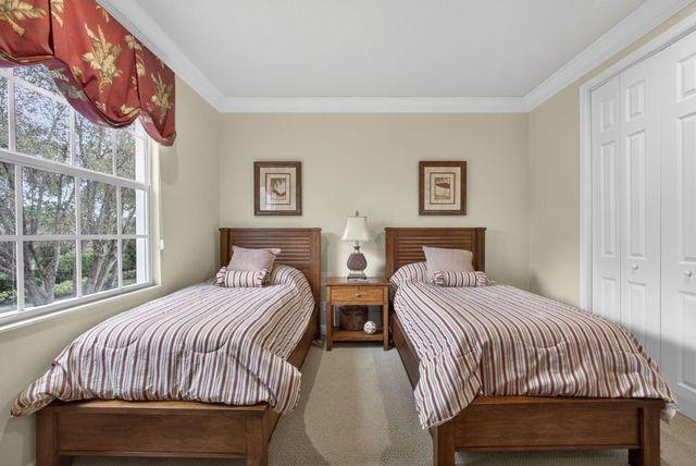 207 Andalusia Drive, Palm Beach Gardens, FL 33418