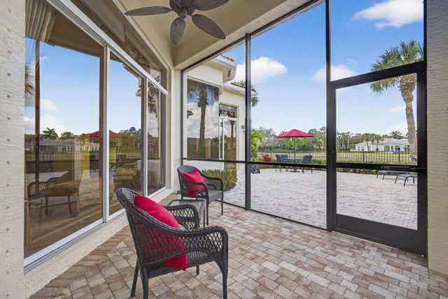 207 Andalusia Drive, Palm Beach Gardens, FL 33418