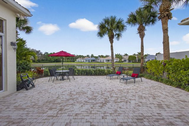 207 Andalusia Drive, Palm Beach Gardens, FL 33418