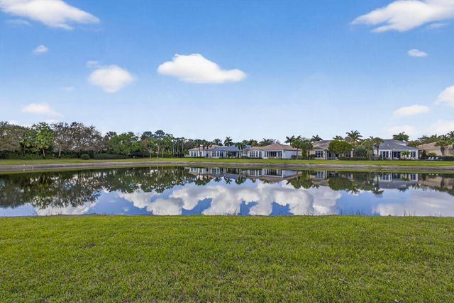 207 Andalusia Drive, Palm Beach Gardens, FL 33418