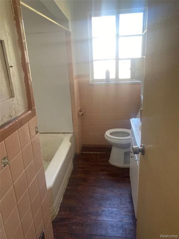 16551 Tacoma, Detroit, MI 48205